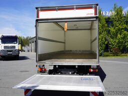 DAF LF 12.210 18-pallet container with tail