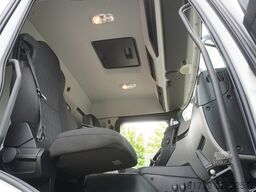 Mercedes-Benz Mercedes-Benz Antos 2540 6×2-4 / HIAB