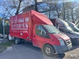 Ford Transit 8-pallet box truck – repair object