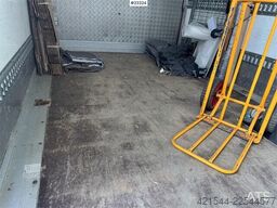 Ford Transit 8-pallet box truck – repair object