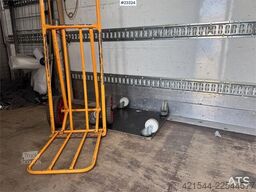 Ford Transit 8-pallet box truck – repair object