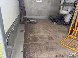 Ford Transit 8-pallet box truck – repair object