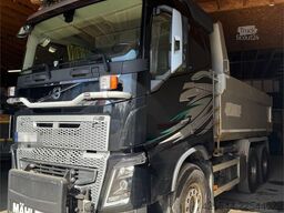 Volvo FH16 650 6x4 Tipper Truck – Snow Plough Equipped –