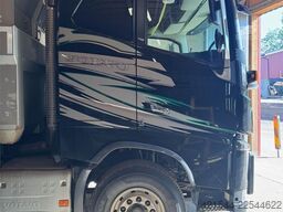 Volvo FH16 650 6x4 Tipper Truck – Snow Plough Equipped –