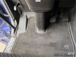 Volvo FH16 8x4 Tipper Truck with Asphalt Body and Stone