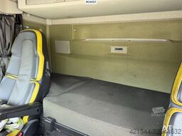 Volvo FH16 8x4 Tipper Truck with Asphalt Body and Stone
