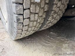 Volvo FH16 8x4 Tipper Truck with Asphalt Body and Stone