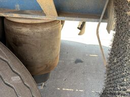 Renders ROC12.27N (DRUM BRAKES / FREINS TAMBOURS / REMO...