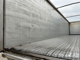 KNAPEN K100 Schubboden 92m³ HDÍ Boden