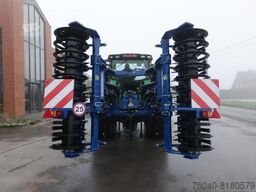 Multi purpose subsoiler U638 4 m 12 dents