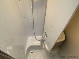 BÜRSTNER Lineo T 690 G, Winterpaket,6E,XENON,SAT,TV,RFK