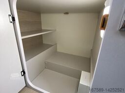 BÜRSTNER Lineo T 690 G, Winterpaket,6E,XENON,SAT,TV,RFK