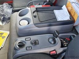 DAF LF 180 FA with side opening and lift