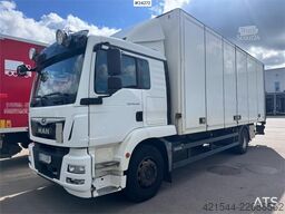 MAN TGM 18.290 4x2 Box Truck with Full Side Opening