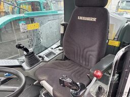 Liebherr A910 Compact