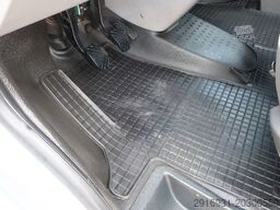 VOLKSWAGEN T5 1.Hand / 4Motion / Werkstatt / SHZ / FN: 172