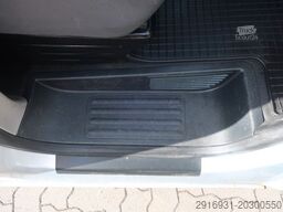 VOLKSWAGEN T5 1.Hand / 4Motion / Werkstatt / SHZ / FN: 172