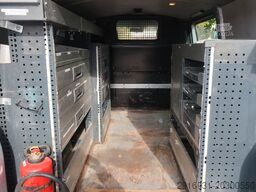 VOLKSWAGEN T5 1.Hand / 4Motion / Werkstatt / SHZ / FN: 172