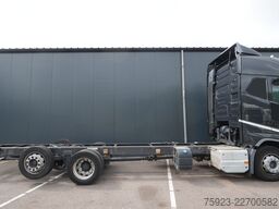 Volvo FH 420 6x2 chassis truck