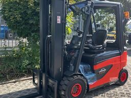 Chariot élévateur frontal Linde E 25-01