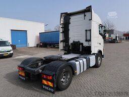 Volvo FH 460 4x2, Glob, 2 Tanks, ACC, TUV, NL truck, ...