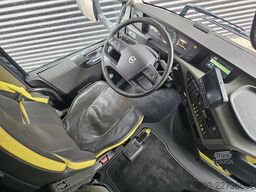 Volvo FH16.750 8x4 / 260T / RETARDER / FULL AIR