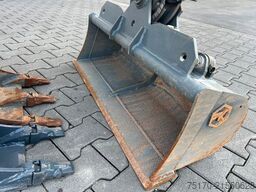 Bobcat E17 / MS01 / nur 57h! / 2023 / Löffelpaket