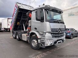 MERCEDES-BENZ Arocs 4   6x4 Dreiseitenkipper mit Ladekran