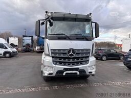 MERCEDES-BENZ Arocs 4 6x4 Dreiseitenkipper mit Ladekran