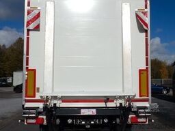 SCHMITZ CARGOBULL SKO 24/L FP 45 Multitemp/Doppelst./LBW 3to./Lift