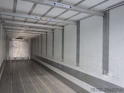 SCHMITZ CARGOBULL SKO 24/L FP 45 Multitemp/Doppelst./LBW 3to./Lift