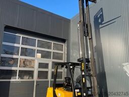 YALE Veracitor VX 35 - Triplex Mast - Waage !!!