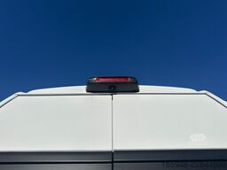AFFINITY AFFINITY DUO WHITE EDITION VAN