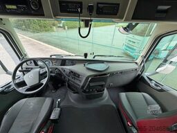 VOLVO FH 420 6X2 GLOBETROTTER HEIWO BOX 875 x 250 x 27