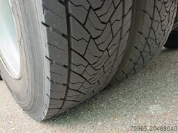 VOLVO FH 420 6X2 GLOBETROTTER HEIWO BOX 875 x 250 x 27