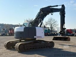 NEW HOLLAND KOBELCO E235SR-1ES