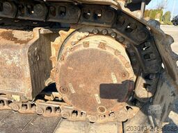 NEW HOLLAND KOBELCO E235SR-1ES