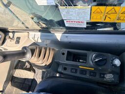 NEW HOLLAND KOBELCO E235SR-1ES