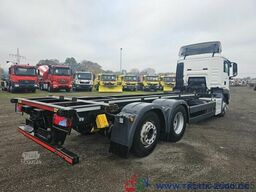 MAN TGS 26.320 6x2 BDF Mitnahmestapler AHK 1. Hand