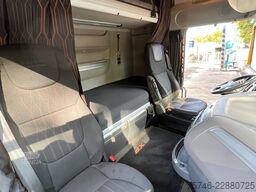 De Jong Trucks & Trailers B.V. De Jong Trucks & Trailers B.V. De Jong Trucks & Trailers B.V.