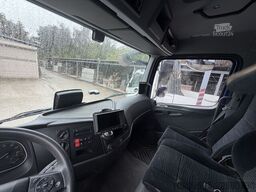 Mercedes-Benz Atego 818L