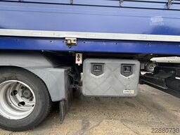 Mercedes-Benz Atego 818L