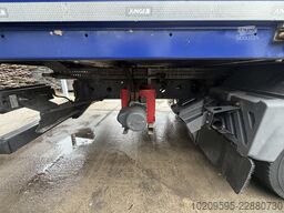 Mercedes-Benz Atego 818L