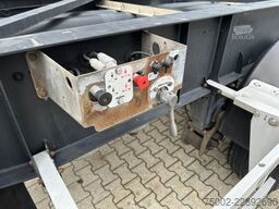 Van Hool 20FT ADR CHASSIS / empty weight 3.300kg / SAF D...