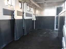 MAN TGL 12.250 BL 4x2 für 5 Pferde Aufbau Bj.: 2022