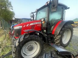 Massey Ferguson 5711 Dyna-4