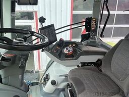 CLAAS Axion 930