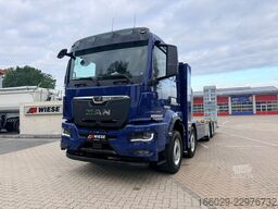 Vlečno vozilo MAN TGS 35.540  Maschinentransporter mit Rampen