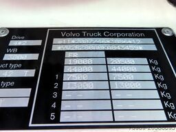 Volvo FH 460 NL truck, LNG, FRIGO