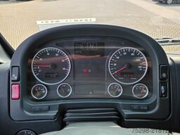 MAN TGL 12.240 4X2 BL / Pferde